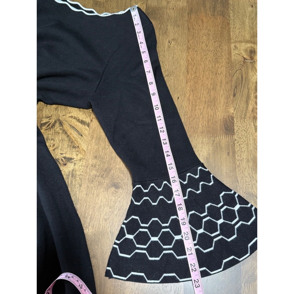 EUC Womens Danny and Nicole black and white sweater dress bell sleeve size S - Picture 8 of 9